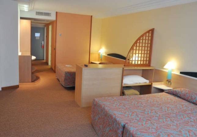 Espaciosas habitaciones en Hotel Ibis. Disfrúta con nuestro Spa y Masaje en Escaldes-Engordany